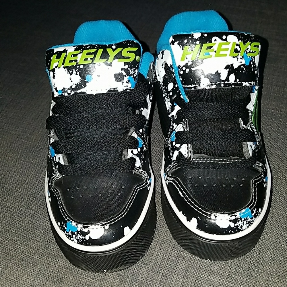 Boy's Heelys